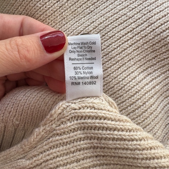 Marine Layer Robin Crop Cardigan in Oatmeal Sz S Cozy Basics Classic Fall Winter - Picture 5 of 9